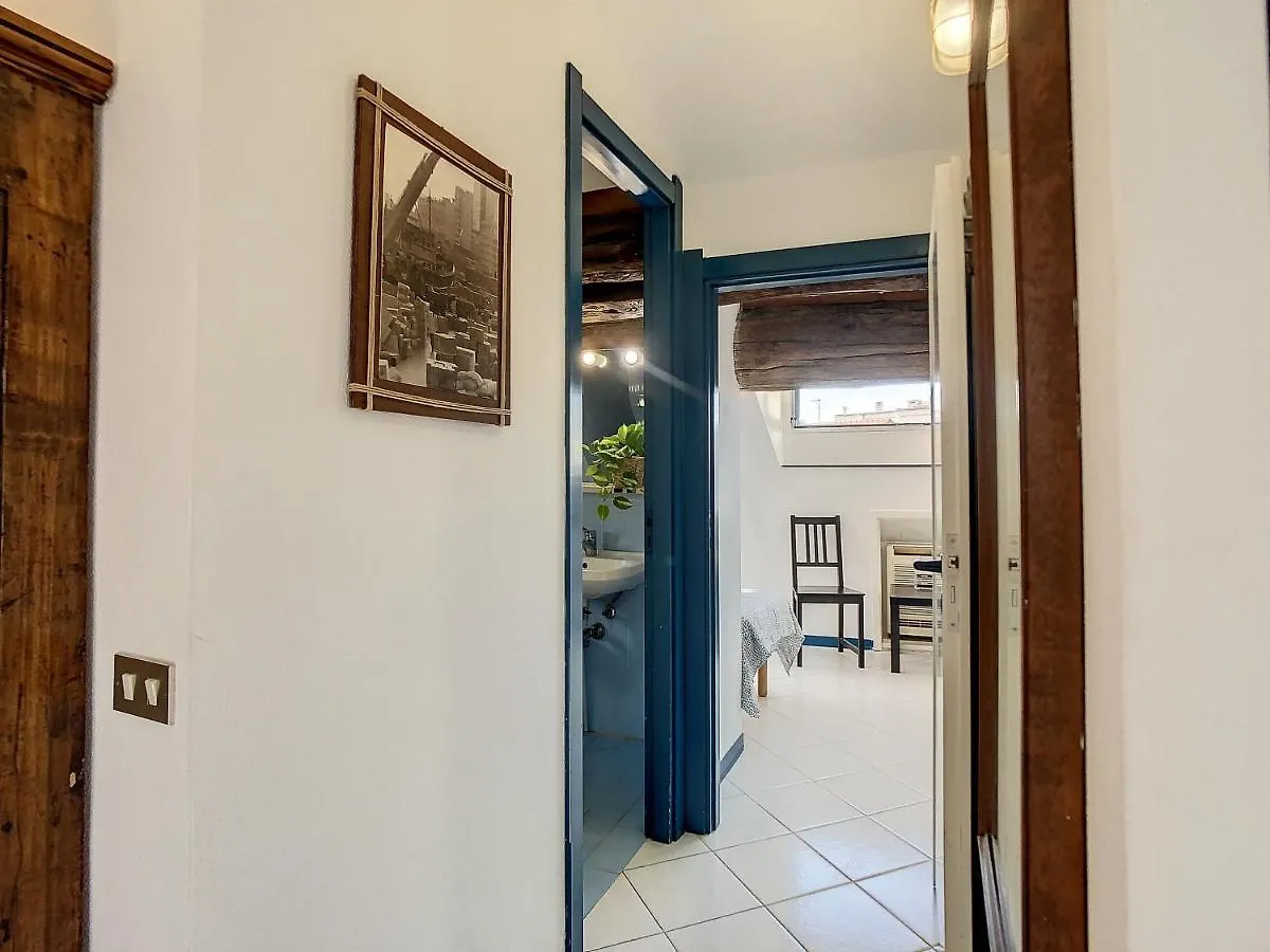 La Mansarda Sui Tetti By Holiday World Varazze Italy