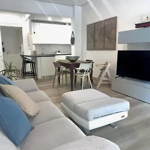 Trilocale,terrazzo,posto Auto Privato,box,wifi Appartamento